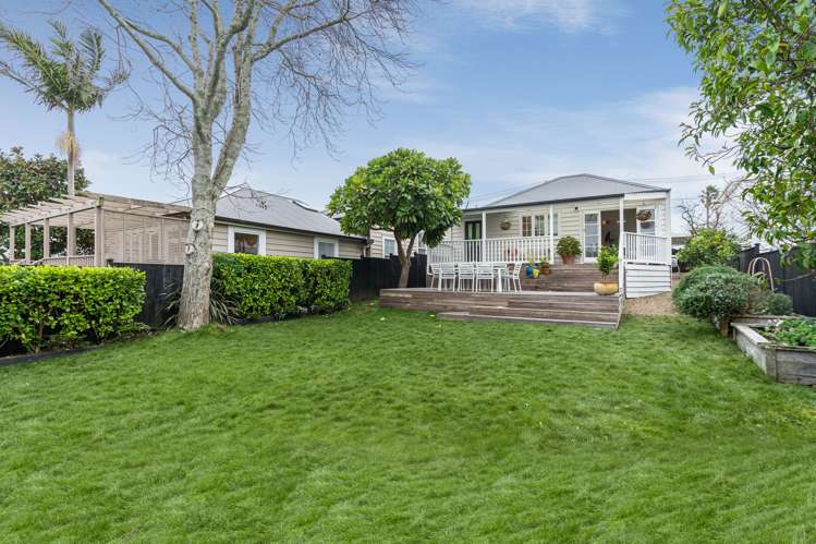 15 Kiwi Road Stanley Point_1