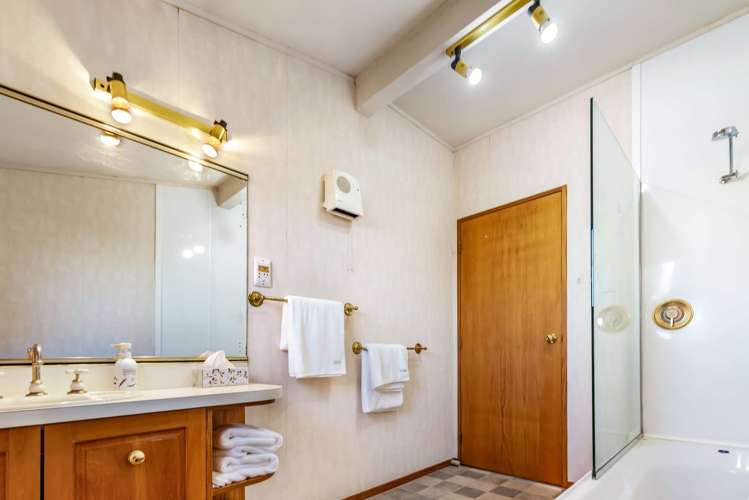 6 Huntington Lane West End_21