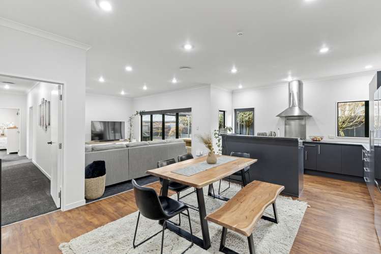 2 Pharazyn Street_1