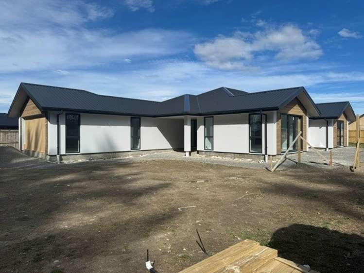 43 Holmes Road_0