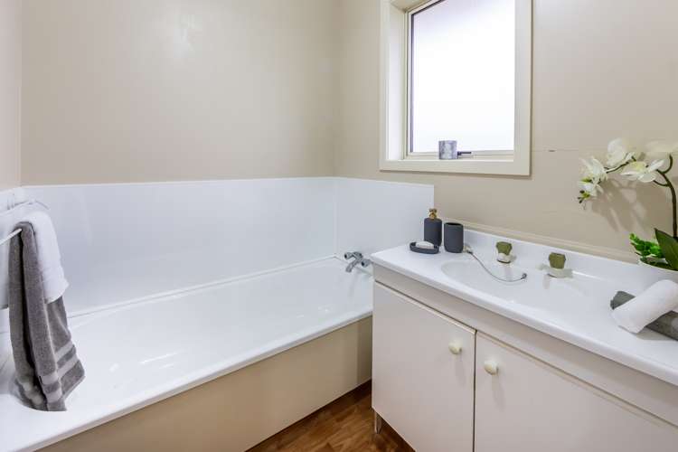 50 Charles Upham Avenue Hillmorton_12