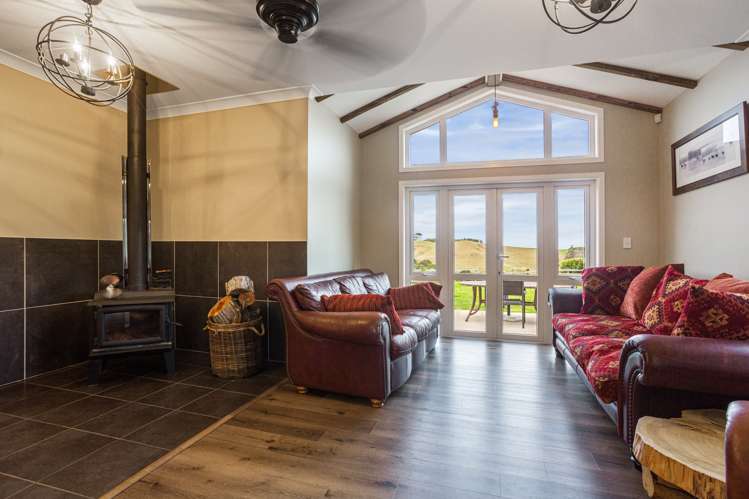 1096f Awhitu Road Pollok_9