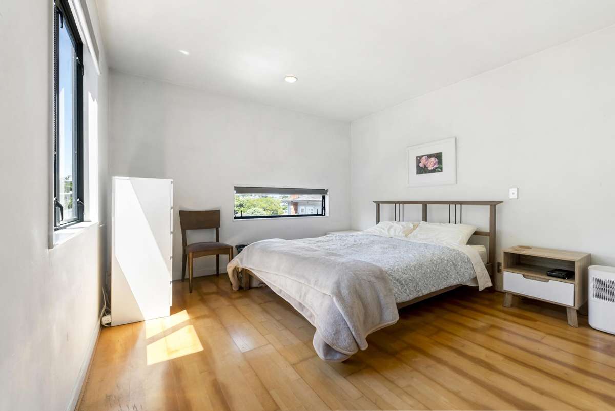 2/701 Great North Road_5