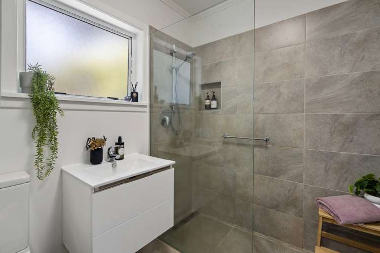 2/12 Maleme Avenue Belmont_26