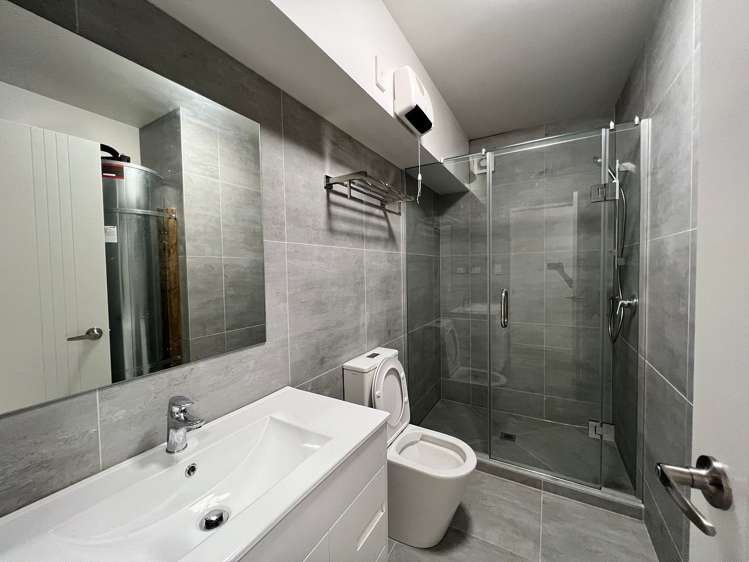 1/43b Waimumu Road Massey_2