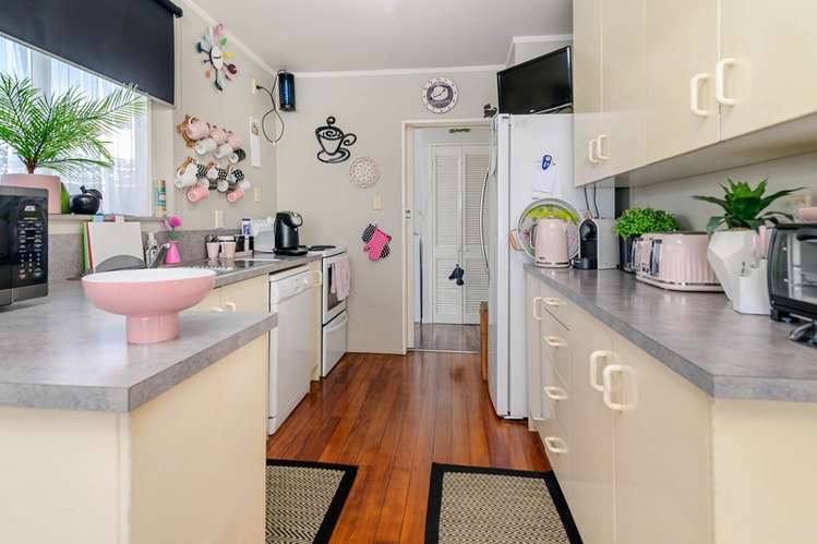 29 Bidois Road Fairy Springs_7