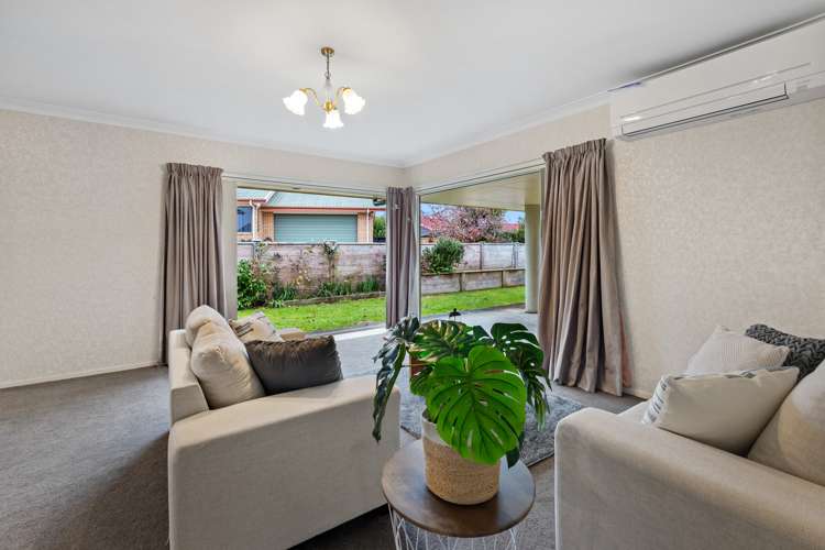 4 Hunt Grove Leamington_7