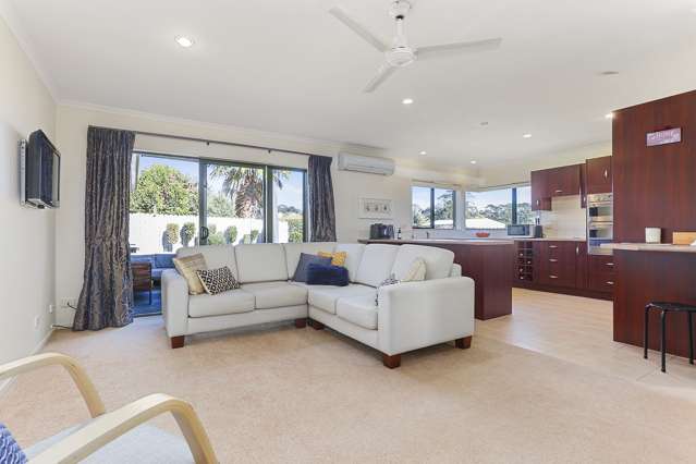 52 Highfields Terrace Henderson_2