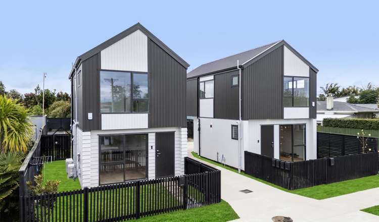 5/25 Swan Crescent Pakuranga_16