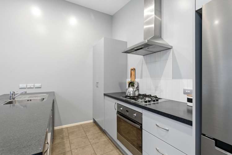 2/114 Mitchell Street_3