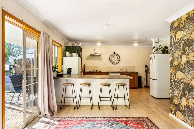 215 Riverbend Road Meeanee_13