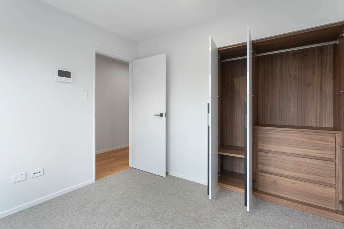 13/32 Karori Crescent_1