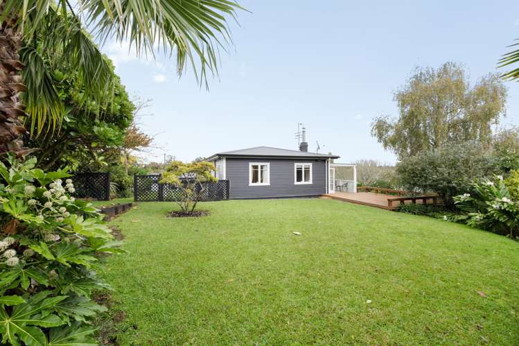 24 Sutton Crescent_4