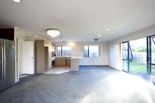 21 Thomas Road 10673_3