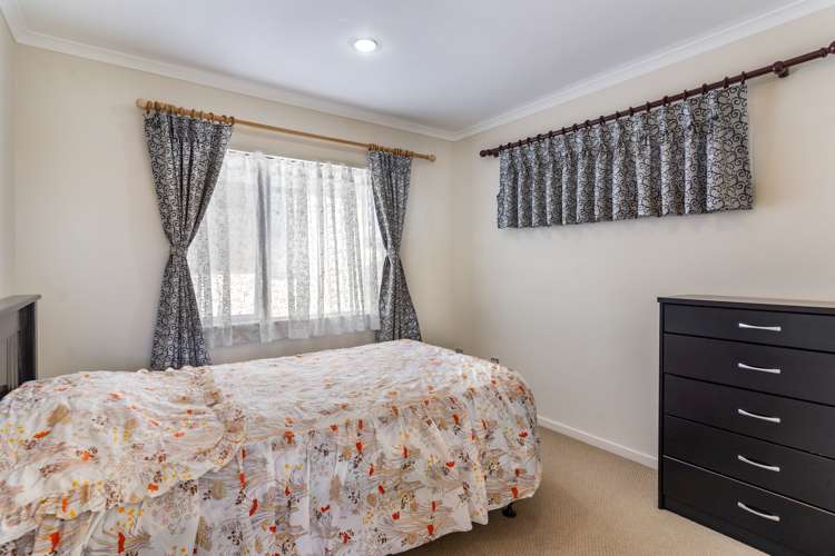 16 Janway Avenue Flat Bush_9
