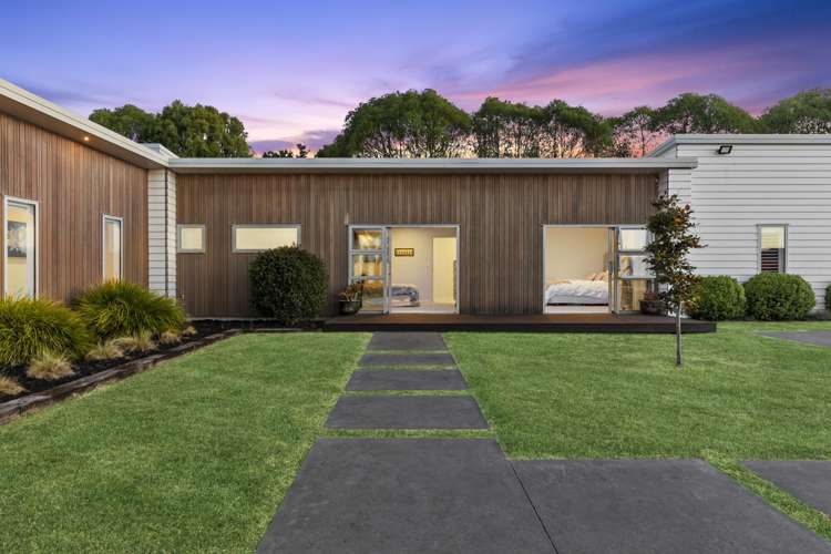 1 Alan Livingston Drive Cambridge_24
