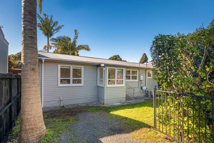 32 Woodbine Avenue_0