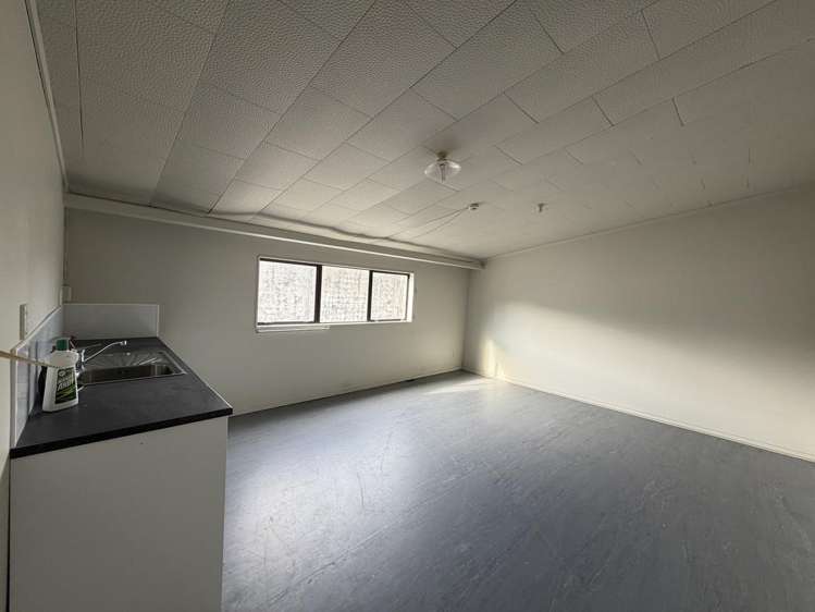 Tenancy 1/12 Cypress Street Judea_6