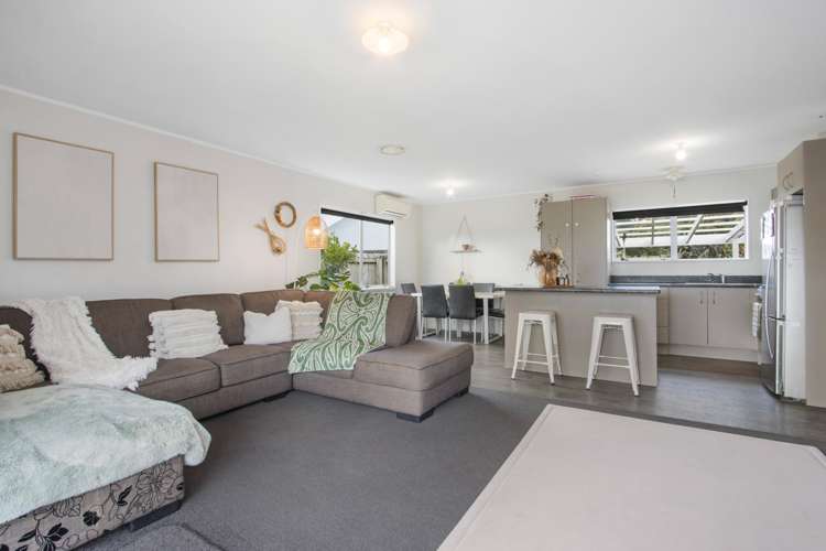 94 Barry Road_1