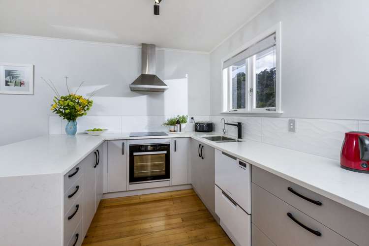 15 Moore Street Hillcrest_13