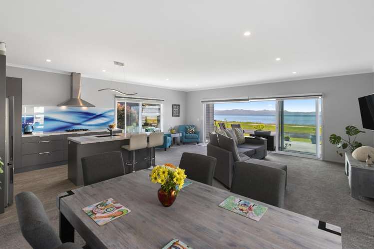 877 East Coast Rd Kaiaua_5