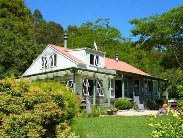 1840 Abel Tasman Drive Wainui Bay_15