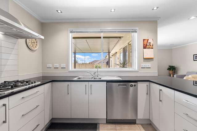 96 Farringdon Avenue Rototuna North_3