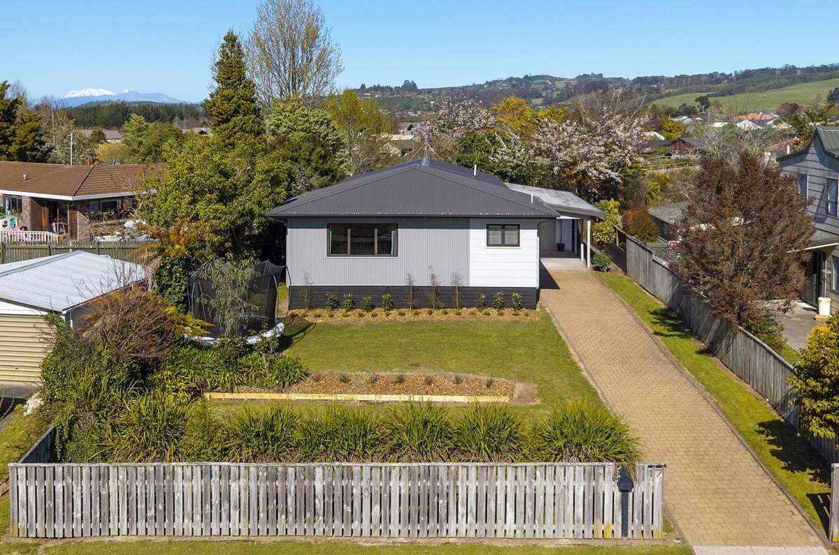 17 Garden Grove_0
