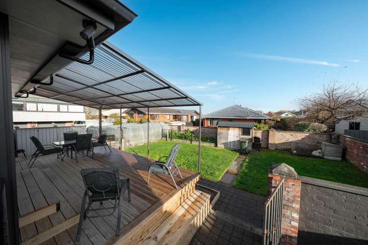 708 Queens Drive Waikiwi_26