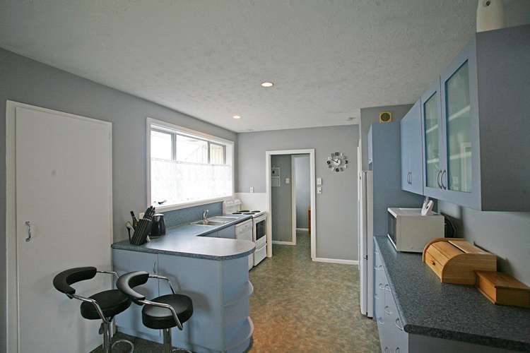 54 Kathleen Crescent Hornby_17