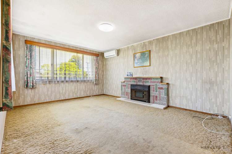 5 Cobham Crescent Kelston_7