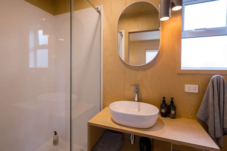 87 Cook Street Hamilton East_14