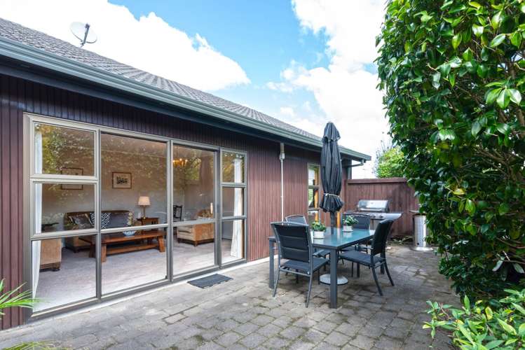 5 Pyatt Crescent Saint Johns_8