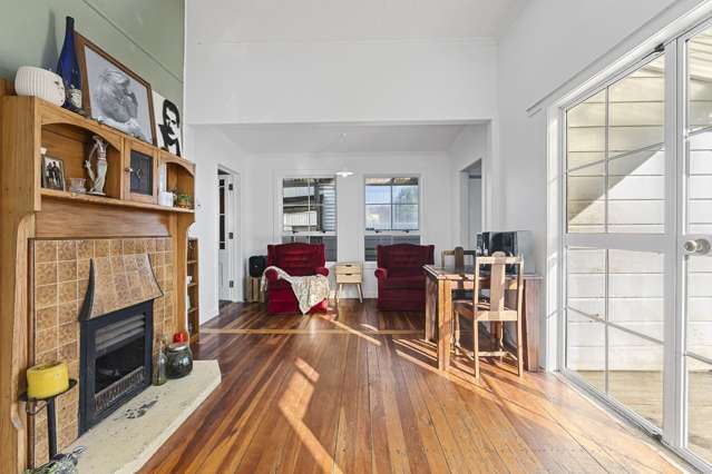 200 Tukapa Street Westown_4