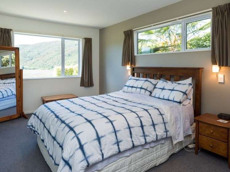 9 Beach Place Havelock_16