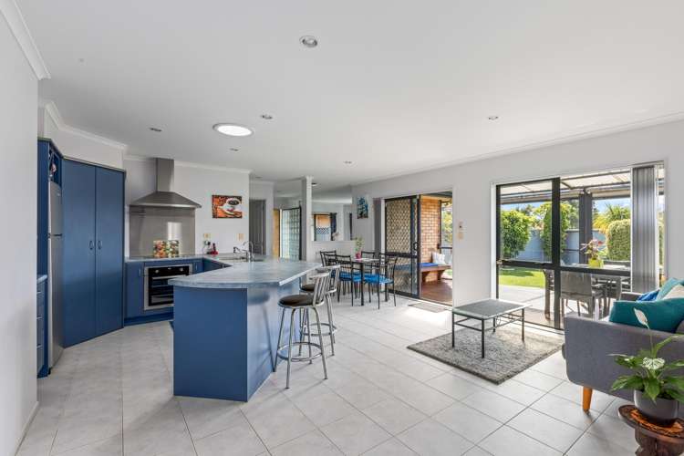 7a Barberry Lane Te Atatu Peninsula_7