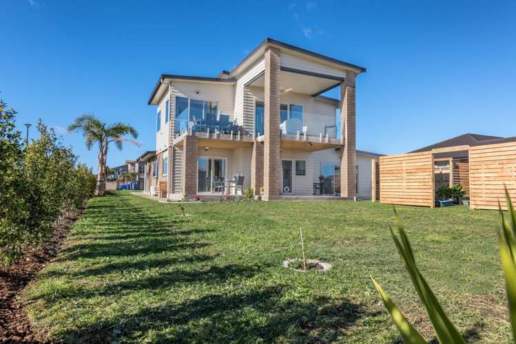 20 Defender Crescent Beachlands_2