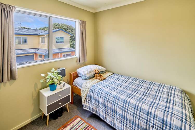 10 Pohutukawa Grove Titahi Bay_10