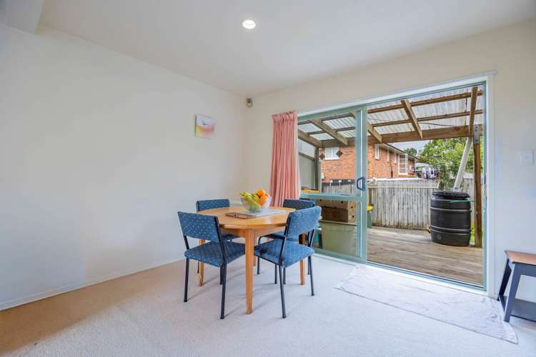 4/5 Kilham Avenue Northcote_17