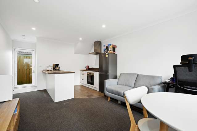 10/10 Burrows Place Frankton_2