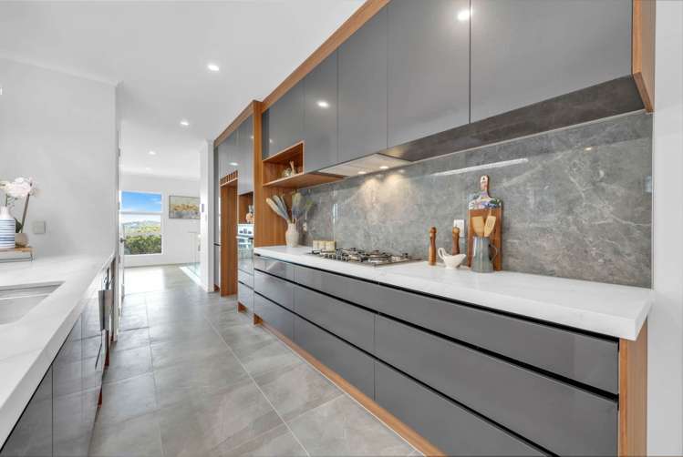 5 Rakiraki Place Flat Bush_9