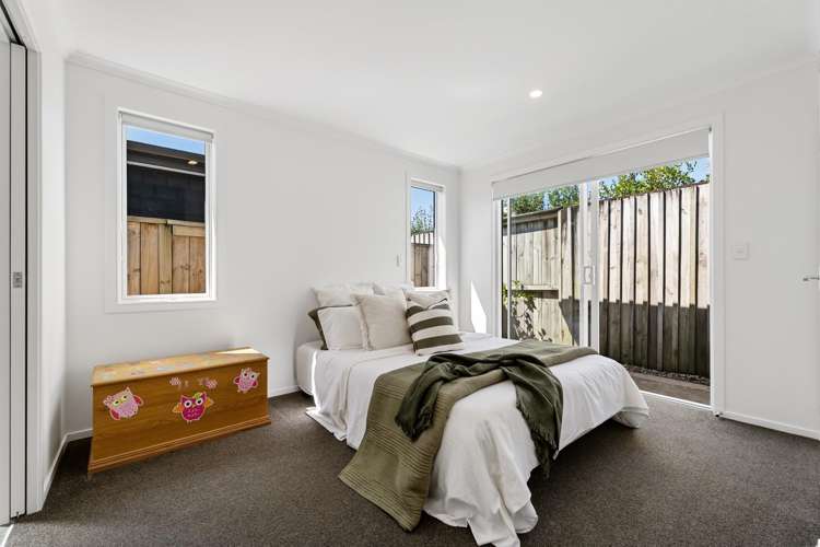 24 Foley Grove Pyes Pa_8