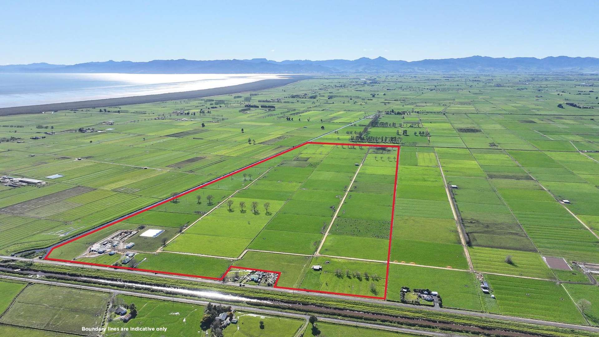 165 Canal Road East Waitakaruru_0