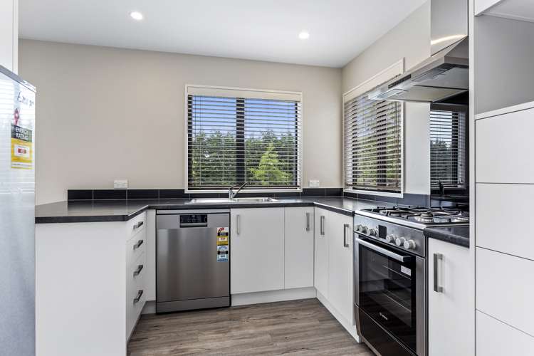 15 Lilly Road Fernside_15