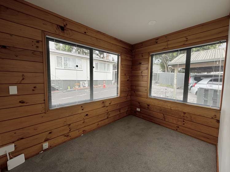 1036B Great North Road Point Chevalier_9