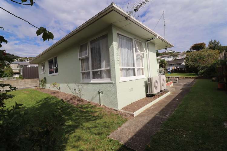 36 Churchill Avenue Richmond_17