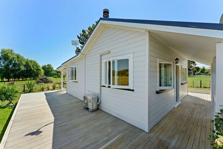 103a Waikawa Beach Road Manakau_7