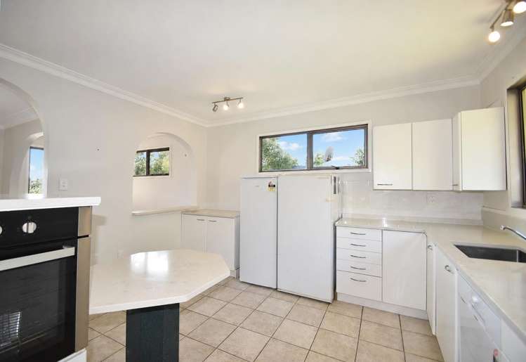 24 Domain Crescent Muriwai_2