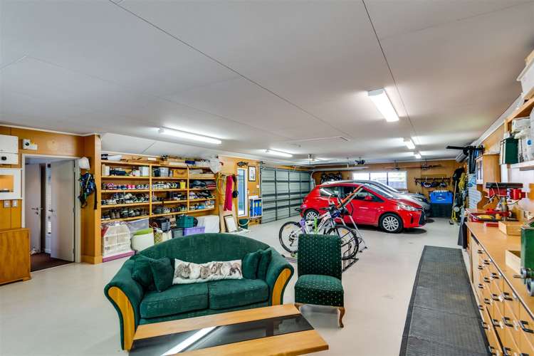 6 Donald Place Frimley_23