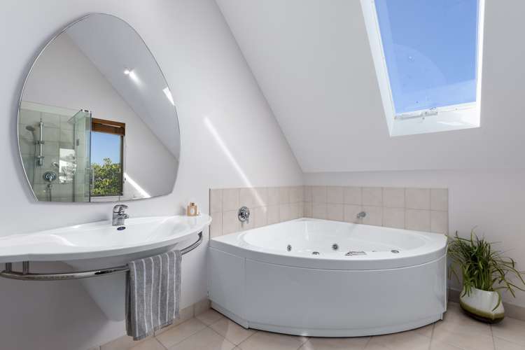 2a Lees Way Otumoetai_13